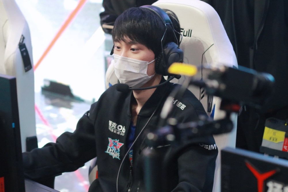 开云官网-Doinb重要时刻出色发挥，C9带队取胜！